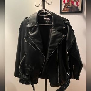 ZARA OVERSIZED JACKET IN SYNTHETIC MATERIAL